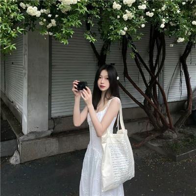 一千个小吻海报